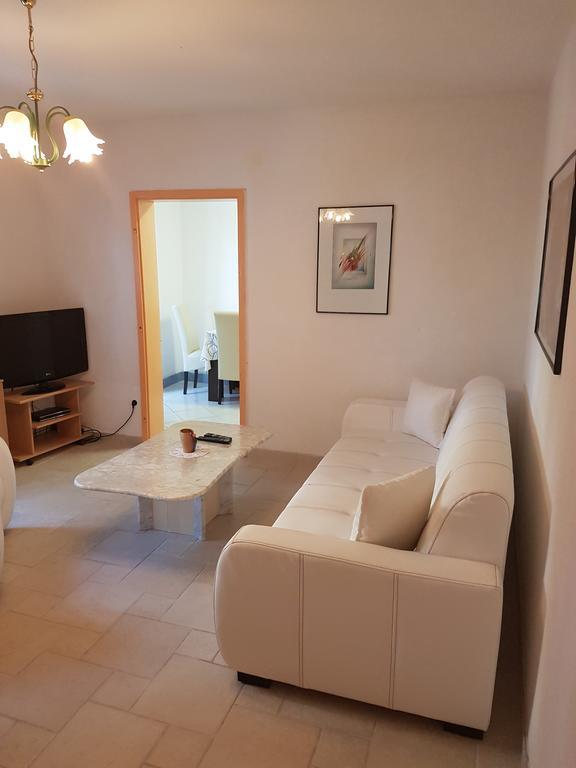 Apartmani Anda Zivogosce Luaran gambar